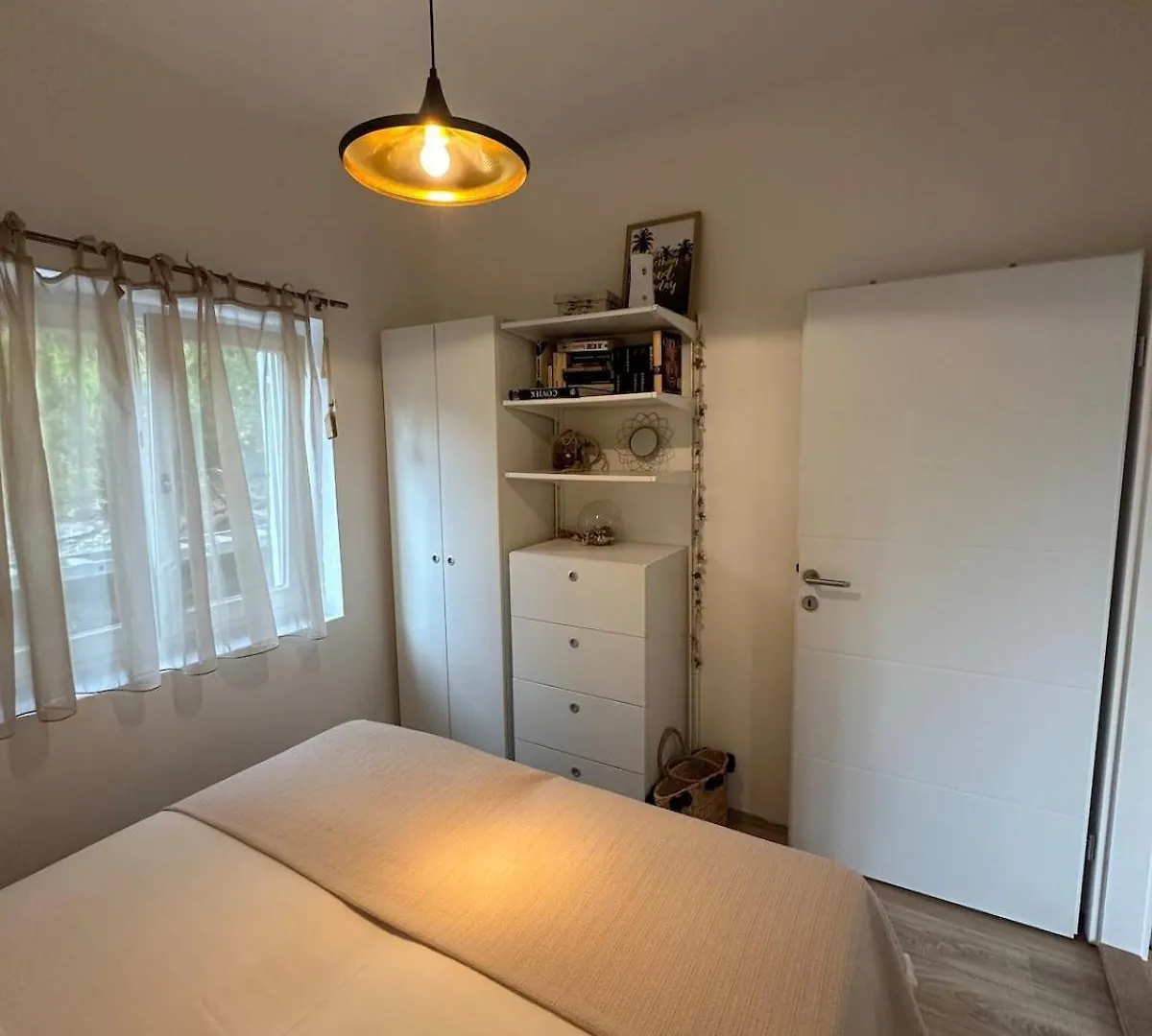 Holiday House Jagoda -First Row To The Sea Brbinj Casa vacanze