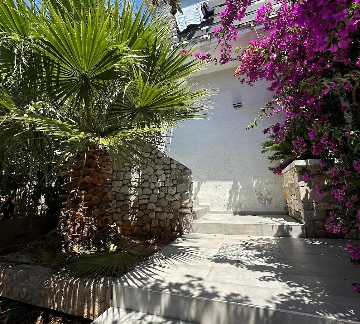 Holiday home Holiday House Jagoda -First Row To The Sea Brbinj Croatia