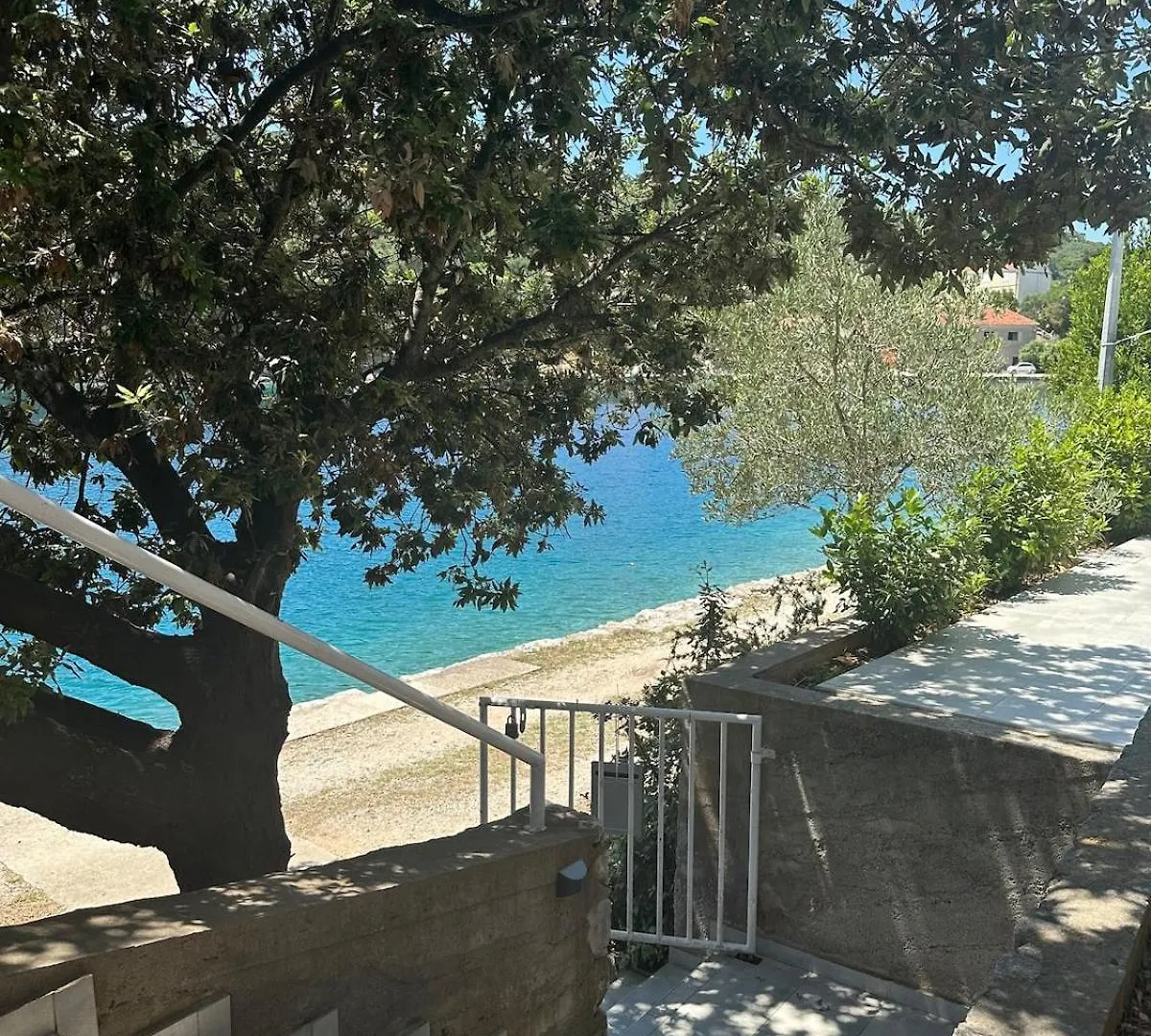 Holiday House Jagoda -First Row To The Sea Brbinj 0*,